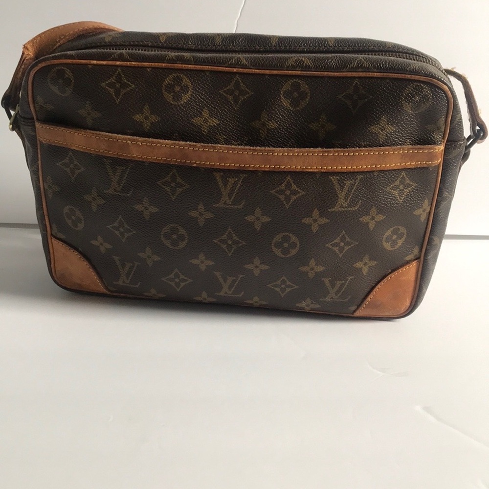 🖤 Pre-Loved Vintage Louis Vuitton Monogram Shoulder Bag – Timeless Classic 🖤 - Picture 3 of 16